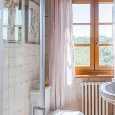 Villa Arsina, Modern Italian Tradition. Private Pool Lucca