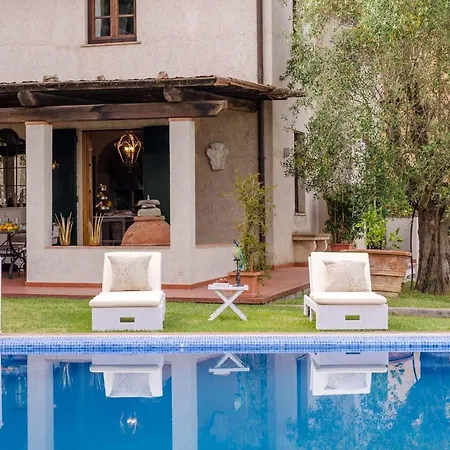 Arsina, Modern Italian Tradition. Private Pool Lucca